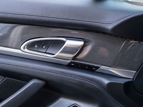 Used 2016 Porsche Panamera GTS image 11