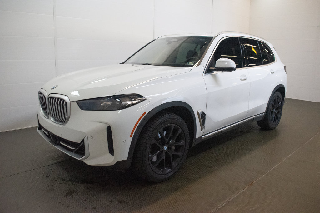 Used 2024 BMW X5 xDrive40i w/ Parking Assistance Package AWD/4WD image 8