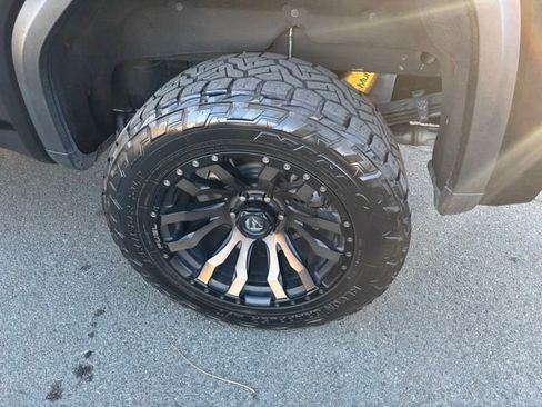 Used 2024 GMC Sierra 1500 AT4X image 50