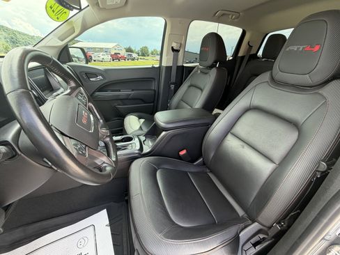 Used 2022 GMC Canyon AT4 w/ Trailering Package AWD/4WD image 14