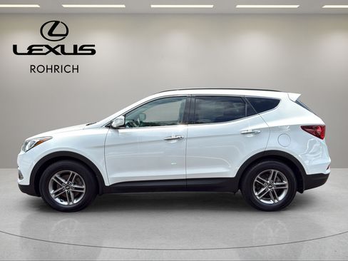 Used 2017 Hyundai Santa Fe Sport w/ 2.4L Tech Package 04 AWD/4WD image 9