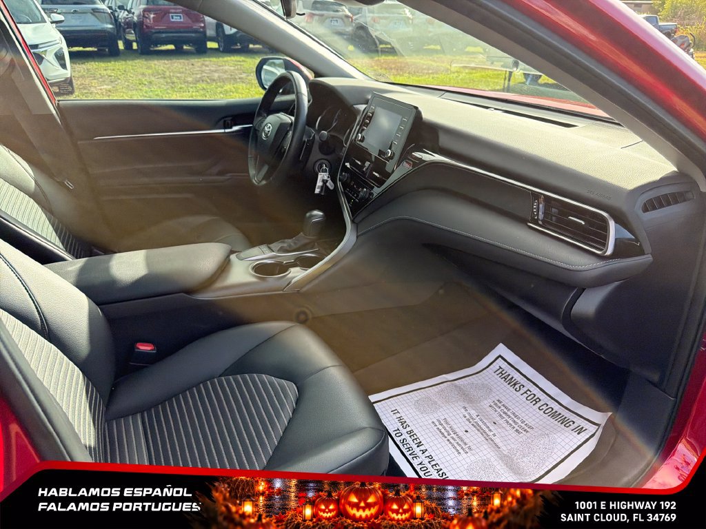 Used 2024 Toyota Camry SE FWD image 30