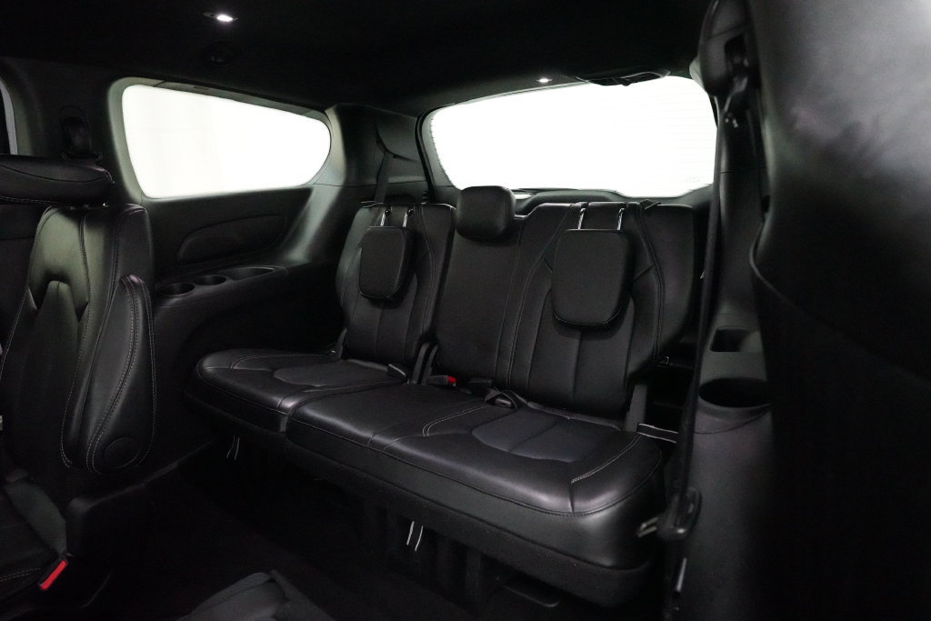 Used 2025 Chrysler Pacifica Select FWD image 17