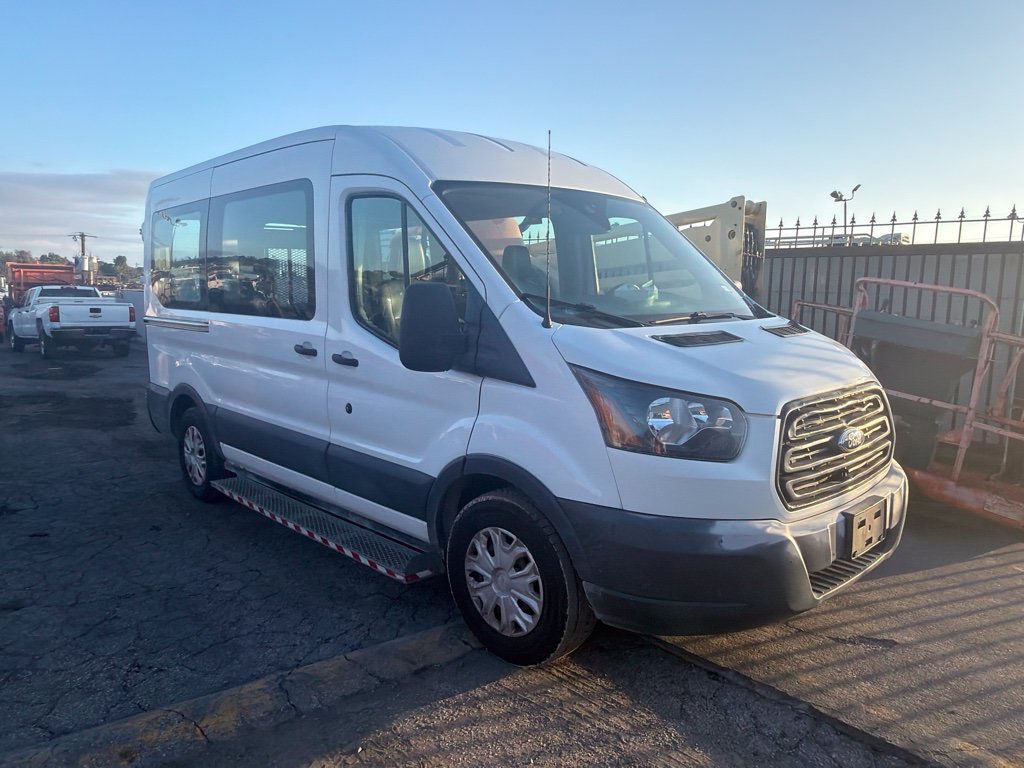 Used 2018 Ford Transit 150 XL RWD image 1