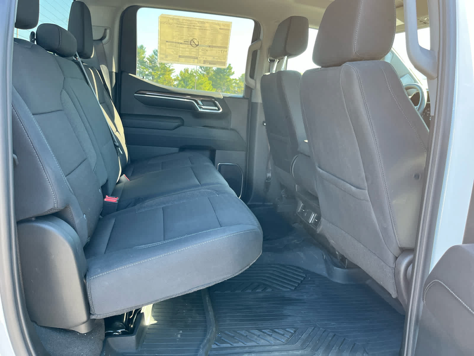 Used 2024 Chevrolet Silverado 1500 LT Trail Boss w/ LPO, Dark Essentials Package AWD/4WD image 25