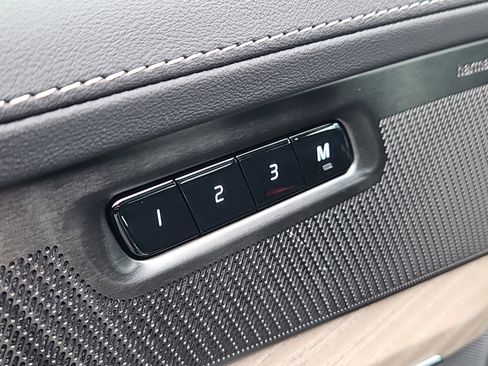 New 2026 Volvo XC90 B6 Plus w/ Protection Package image 10