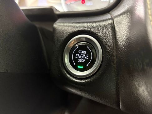 Used 2021 Chevrolet Tahoe Premier w/ Premium Package image 30