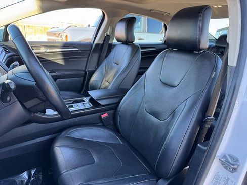 Used 2019 Ford Fusion Titanium image 14