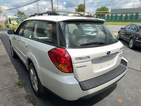 Used 2006 Subaru Outback 3.0R AWD/4WD image 2