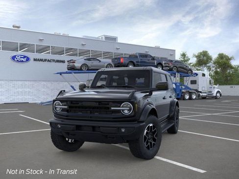 New 2025 Ford Bronco Outer Banks image 2