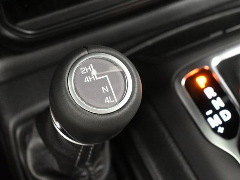 New 2026 Jeep Gladiator Sahara image 23