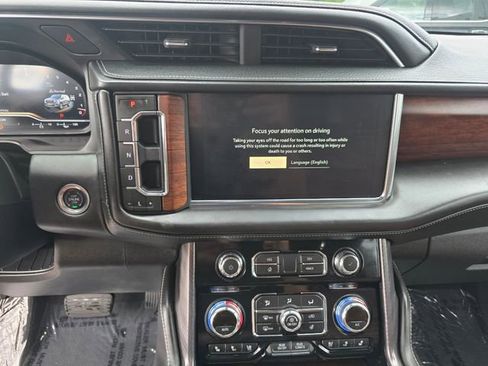 Used 2024 GMC Yukon XL Denali Ultimate AWD/4WD image 34