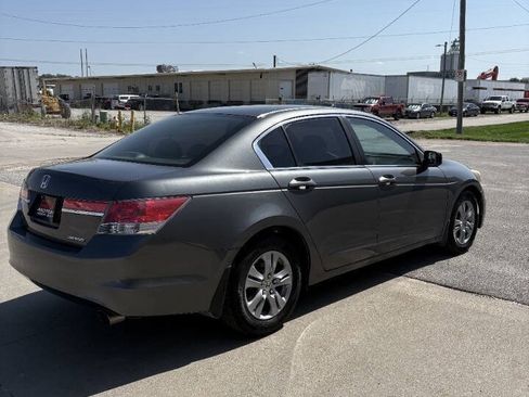 Used 2011 Honda Accord SE image 4