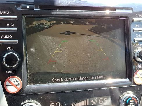 Used 2023 Nissan Murano SV image 18