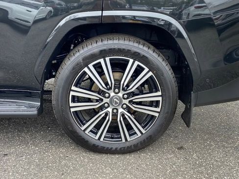 New 2025 Lexus LX 700h Luxury w/ Appearance Package image 9