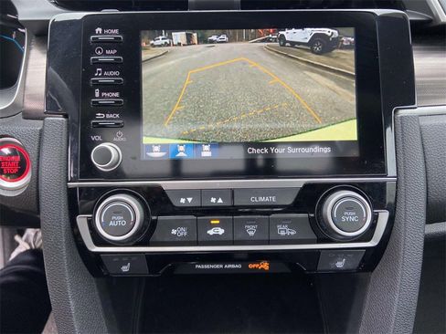 Used 2019 Honda Civic Touring image 18