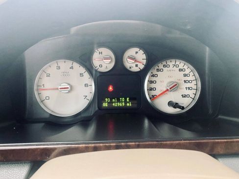 Used 2006 Ford Five Hundred Limited image 32