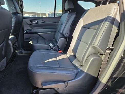 Used 2026 Chevrolet Traverse LT AWD/4WD image 27