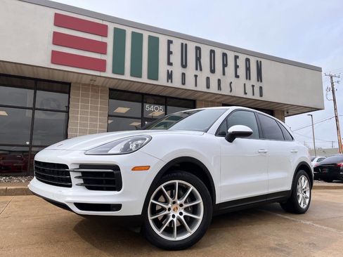 Used 2020 Porsche Cayenne image 1