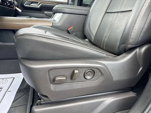 Used 2025 Chevrolet Silverado 3500 High Country w/ High Country Premium Package AWD/4WD image 12