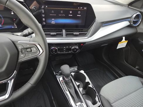 New 2026 Chevrolet Trax LT image 35