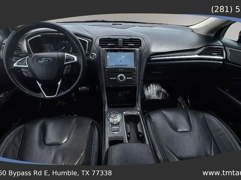 Used 2017 Ford Fusion Titanium FWD image 9