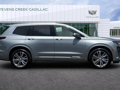 Certified 2025 Cadillac XT6 Premium Luxury FWD image 2