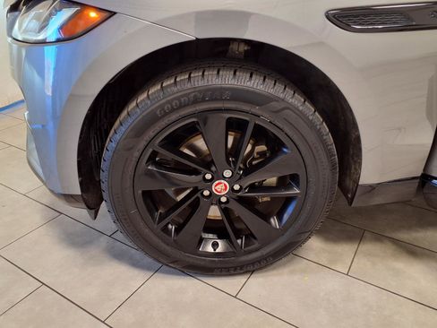 Used 2022 Jaguar F-PACE S image 28