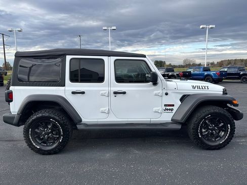 Used 2022 Jeep Wrangler Unlimited Sport image 6