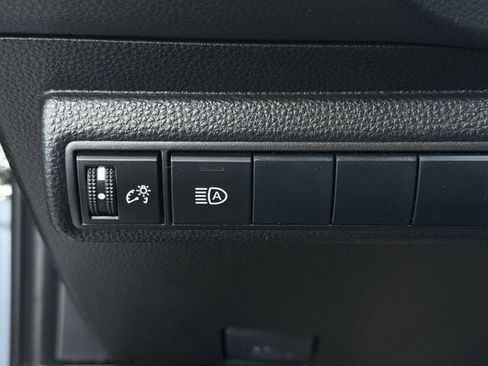 Used 2021 Toyota Corolla XLE w/ Carpet Mat Package (TMS) image 25