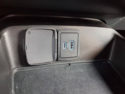 Used 2023 Ford Bronco Outer Banks AWD/4WD image 12