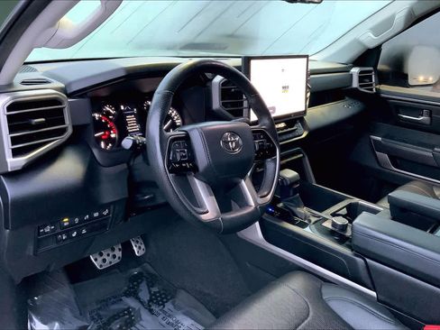 Used 2022 Toyota Tundra SR5 image 18