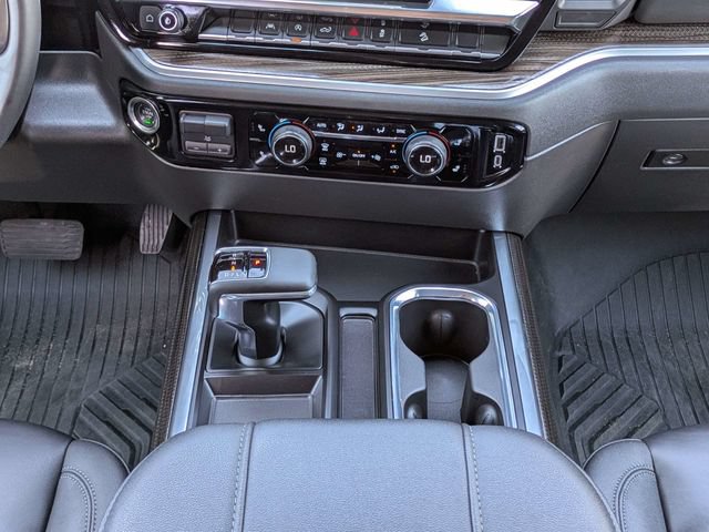 Used 2025 Chevrolet Silverado 1500 LT Trail Boss w/ Convenience Package II AWD/4WD image 18