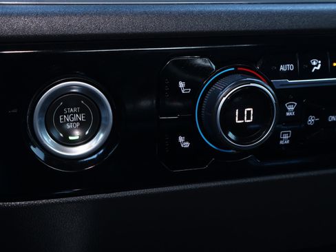 Used 2023 Chevrolet Silverado 1500 LT Trail Boss image 29