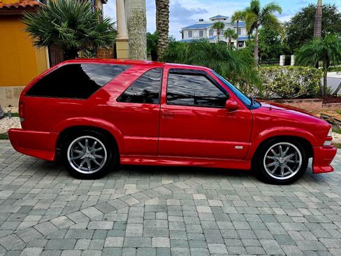 Used 2001 Chevrolet Blazer Xtreme w/ Preferred Equipment Group image 47