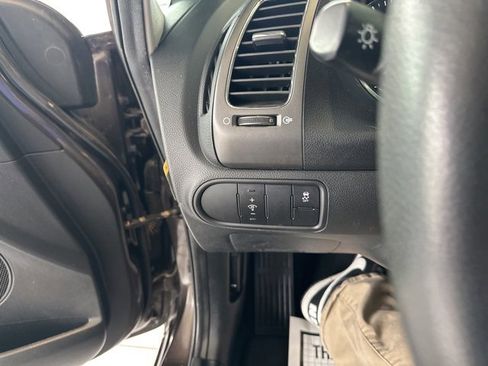 Used 2017 Kia Forte LX image 13