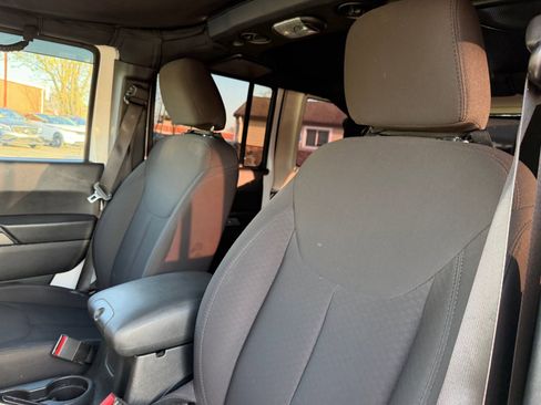 Used 2017 Jeep Wrangler Unlimited Sport w/ Quick Order Package 23S image 12