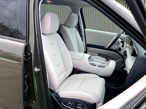 New 2026 Hyundai Palisade Calligraphy FWD image 9