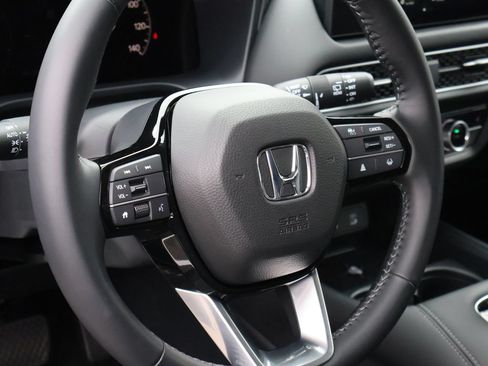 Certified 2026 Honda HR-V EX-L image 17