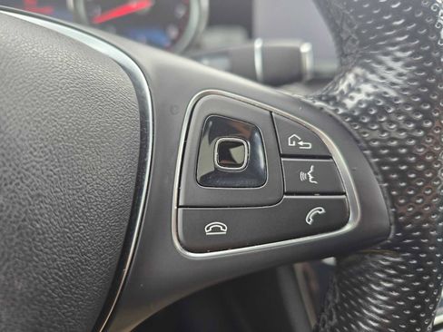 Used 2017 Mercedes-Benz E 300 image 33