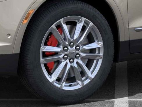 Used 2023 Cadillac XT5 Sportv w/ Technology Package image 9