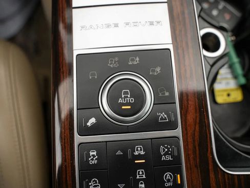 Used 2016 Land Rover Range Rover image 29