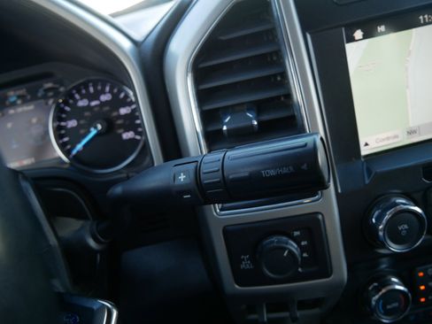 Used 2019 Ford F350 Lariat image 24