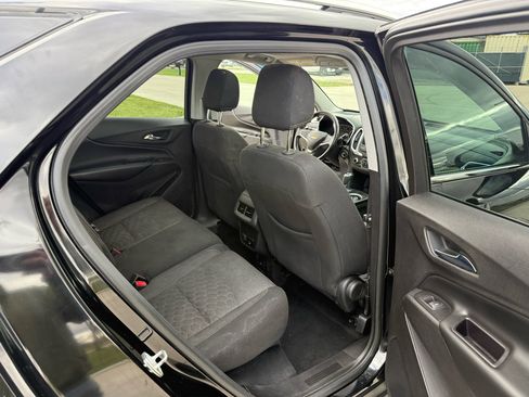 Used 2018 Chevrolet Equinox LT w/ Sun & Infotainment Package image 20