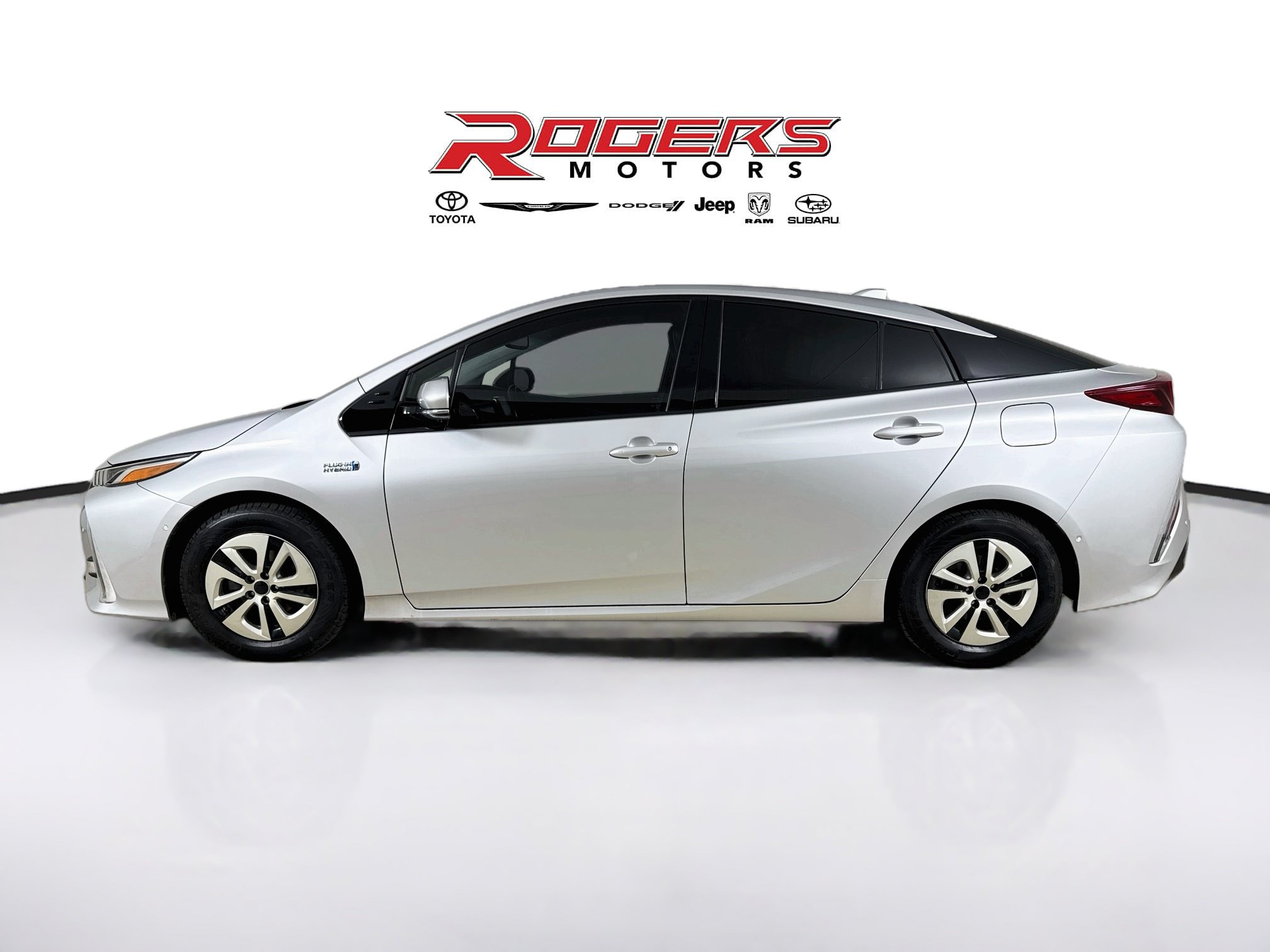 Certified 2017 Toyota Prius Prime Advanced FWD image 9