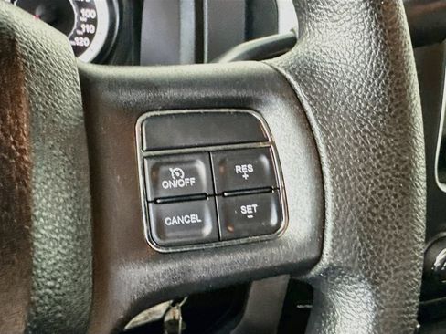 Used 2014 RAM 1500 Express AWD/4WD image 25