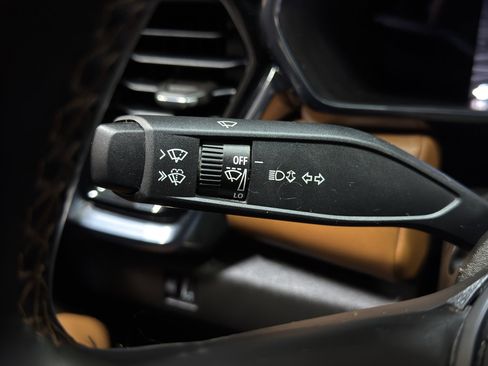 Used 2023 GMC Canyon AT4 image 25