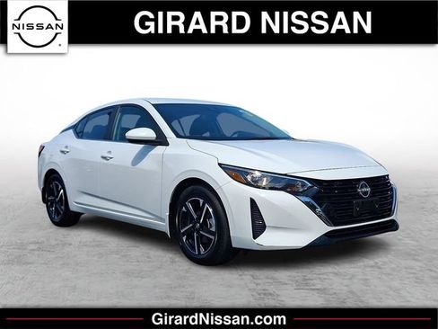 Used 2025 Nissan Sentra SV FWD image 1