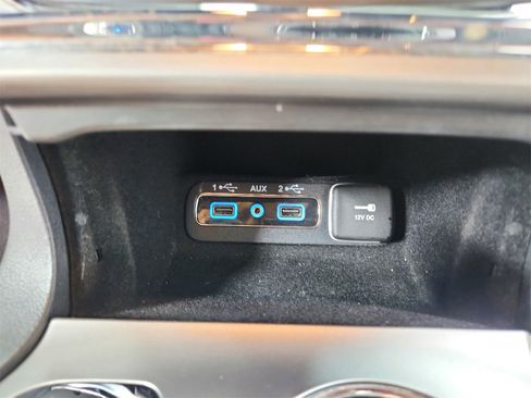 Used 2018 Jeep Grand Cherokee Limited image 32