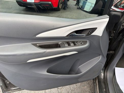 Used 2019 Chevrolet Bolt LT FWD image 31